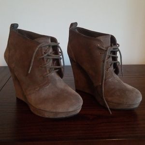 Jessica Simpson size 8